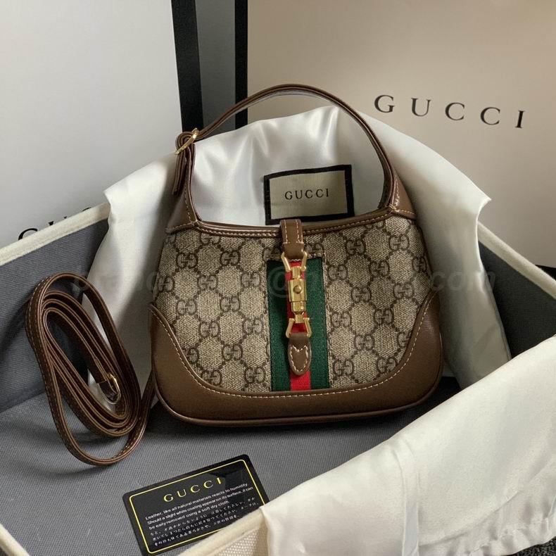 Gucci Handbags 125